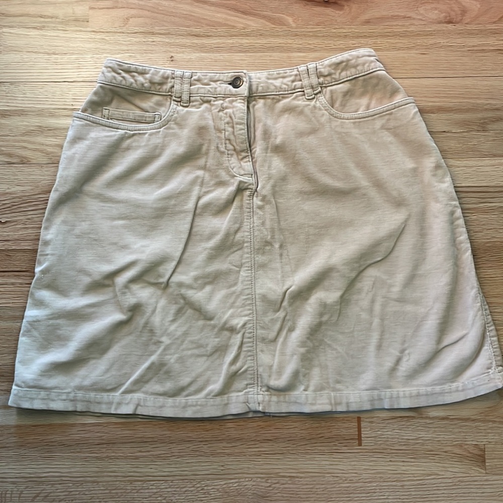 Corduroy, lightweight beige skirt. size 6